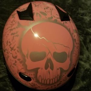 Women's motorcycle helmet